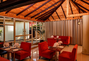 Serendib Suites & Conference Centre Hotel