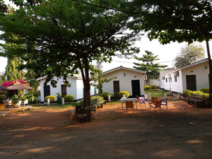 Village Plaza Lodge