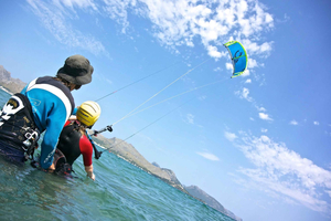 Bay of Pollensa: Kitesurfing experience in Mallorca's classic spot