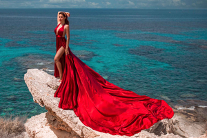 Cliff Flying Dress Photoshoot with Photographer