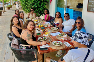 Mallorca: Mediterranean kitchen party with cooking class and wine tasting
