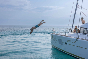 Mallorca: Private Half Day Cruise on a Catamaran