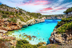 Palma di Maiorca: tour privato delle grotte del Drach e della costa orientale