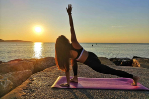 Port d'Alcudia: Yoga Pilates sulla spiaggia
