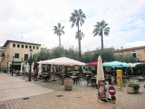 Plaça Ramon llull
