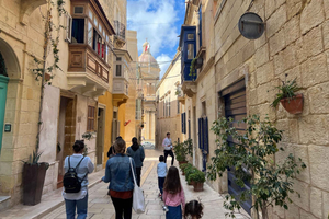 Birgu: 3 byvandringer med inngang til inkvisitorenes palass