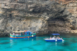 Całodniowy prywatny czarter wokół Comino, Gozo i Malty