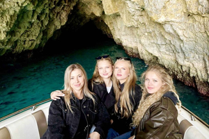 Gozo: Għar Minka Private Boat Trip