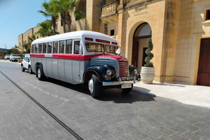 Gozo: Tour by Vintage Bus with Driver