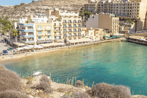 Gozo: Xlendi Bay Private Boat Trip with Caves & Snorkeling