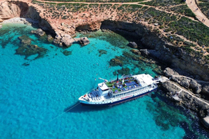 Malta: Gozo, Comino & Blue Lagoon Cruise - swim & sightsee