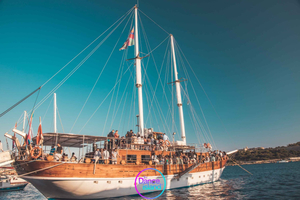 Malta: Sailboat Party with an Open Bar, Food, and Swimming