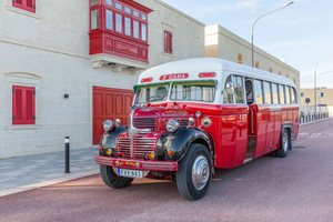 Valletta – Mdina mit einem einzigartigen maltesischen Oldtimerbus