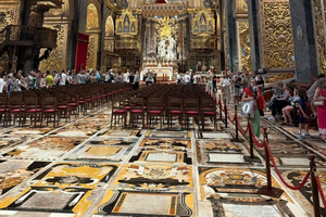 St. John's Co-Cathedral Guided Tour - Skip the line