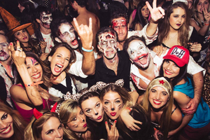 St. Julian's: Halloween-pubikierros ja 5 drinkkiä