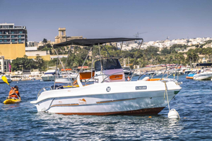 St Julian's: Privat båtcharter med kaptein