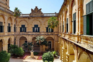 Valletta: 2-dagers guidet tur med hotellopphold og måltider