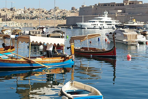 Valletta og Vittoriosa: Omvisning til fots ved solnedgang og båtcruise