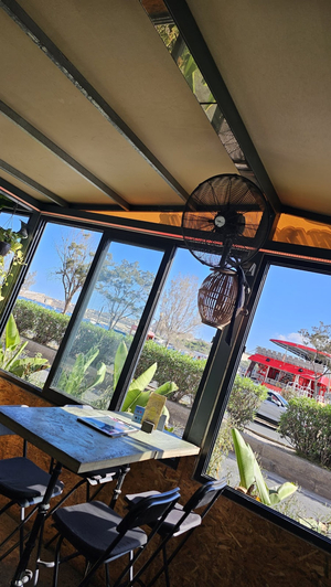 Amie's Bar