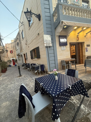 Dre's Bistro