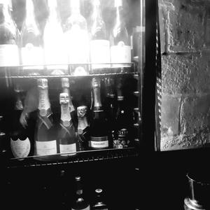 Four Seasons Wine Bar