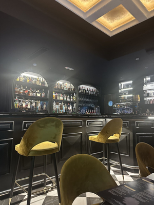 Golden Lion Bar