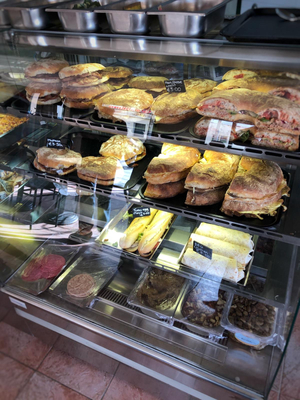 Hunter's Snack Bar