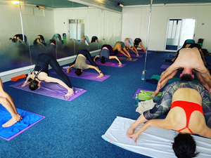 Momos HotYoga Malta