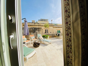The Maltese Sun