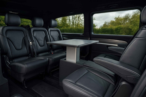 Manchester: Tour mit Chauffeur & Transfer in der Mercedes V-Klasse