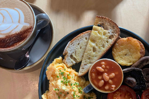 Manchester: Gay Village & Northern Quarter Food Tour