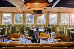Daffodil: Bar & Restaurant