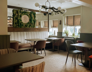 sō-lō Restaurant