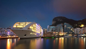 Sunborn Yacht Hotel