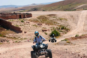 Marrakech : quad dans le désert d'Agafay, visite du lac et thé