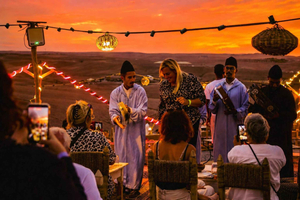 Marrakesch: Agafay-Wüste − Abendessen-Show im Abendrot mit Sternenbeobachtung