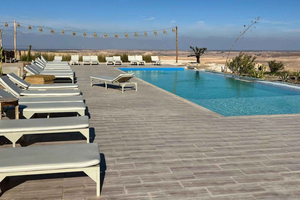 Marrakesh: Agafay middagsbuffé-show med firhjuling, kamel og basseng