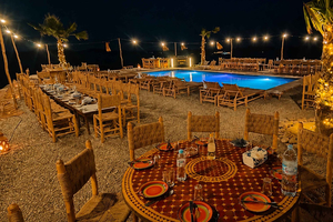 MARRAKECH: GIRO IN CAMMELLO NEL DESERTO DI AGAFAY, PISCINA E PRANZO O CENA