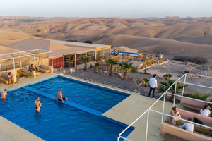 Marrakech : Journée dans le désert d'Agafay en quad, à dos de chameau ou en piscine avec déjeuner