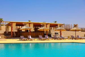 Marrakesh: Agafay luksus, firhjuling, kamel, basseng og middagsshow