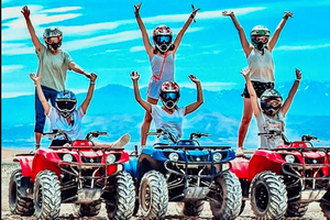 Marrakech : quad dans le désert d'Agafay, balade à dos de chameau et dîner-spectacle