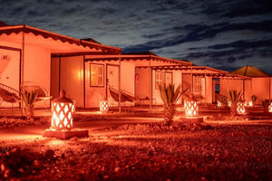 Marrakech: Overnatting i Agafay-ørkenen med middag og bål