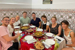 Cours de cuisine marocaine traditionnelle et marché alimentaire à Marrakech
