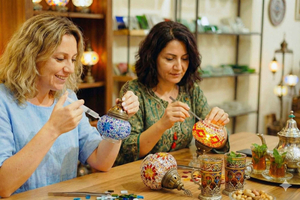 Marrakesh: Mosaikklampe-workshop med te og lykt du kan ta med hjem