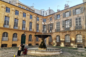 Aix-en-Provence: Mittelalterliche Dorfkunst und Weinberge