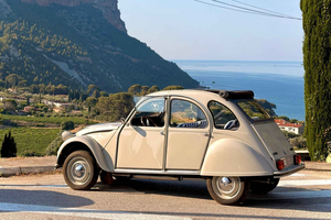 Stadtrundfahrt im Oldtimer Citroën 2CV