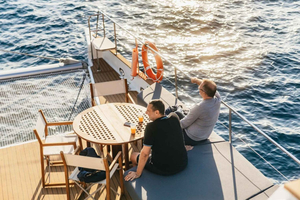 Marseille: Sunset Evening & Dinner on a Maxi Catamaran - Frioul Archipelago