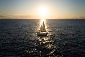 Grand Baie : Croisière privée de 4 heures au coucher du soleil et dîner de luxe