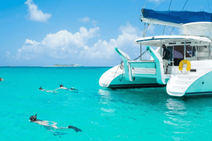 Gita in catamarano sull'Ile Aux Cerfs con pranzo, bevande e trasferimento