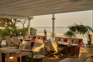 Beach Rouge - LUX* Belle Mare